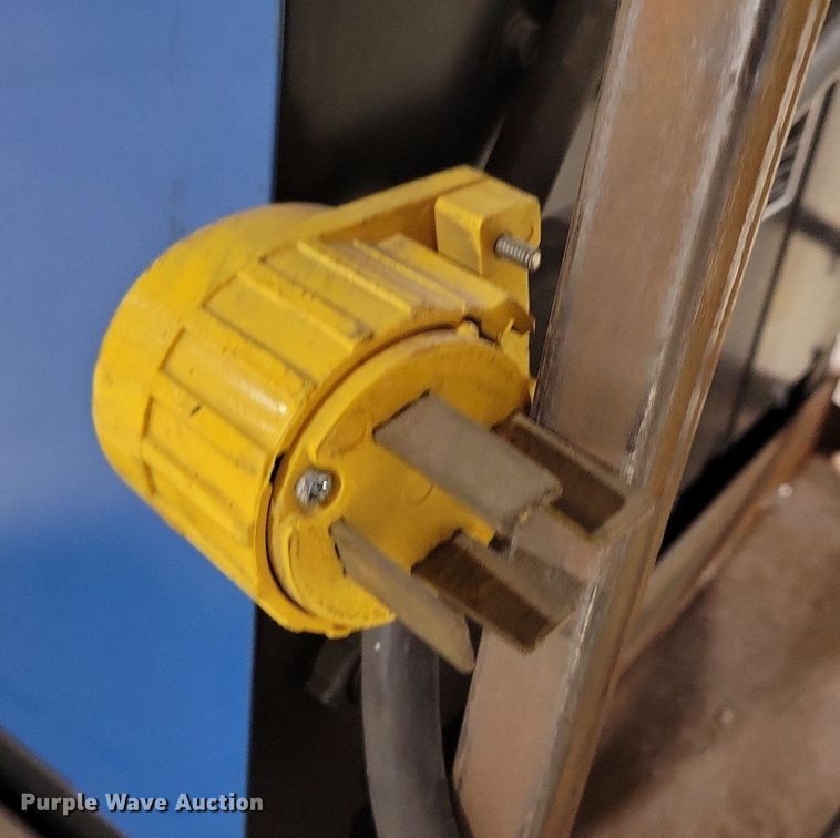 image for item LC9799 Miller Syncrowave 250DX welder