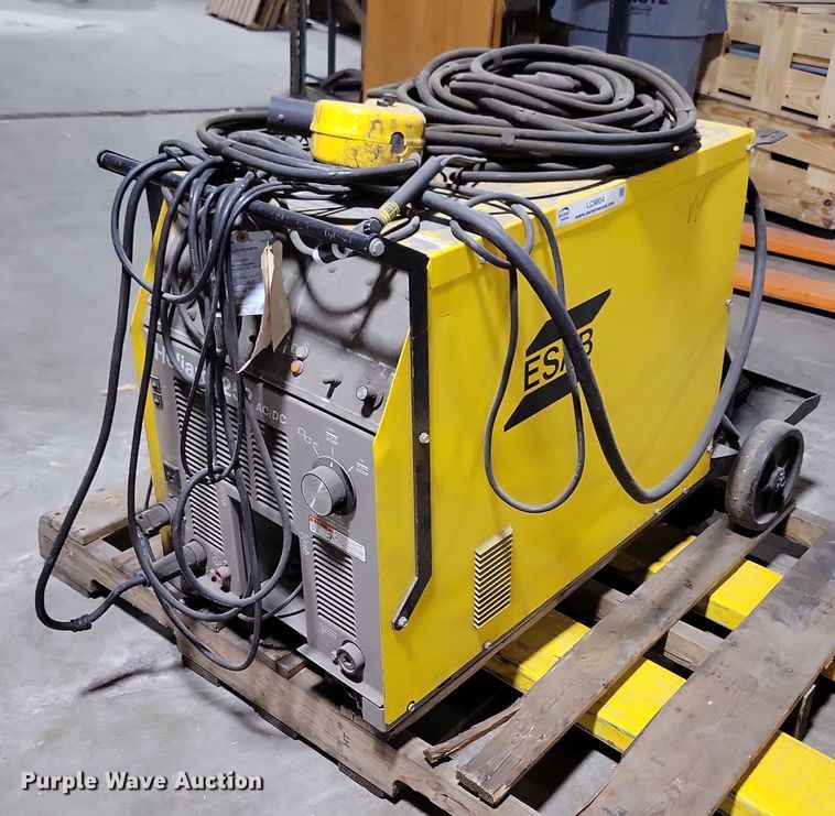 image for item LC9804 ESAB Heliarc 252 welder