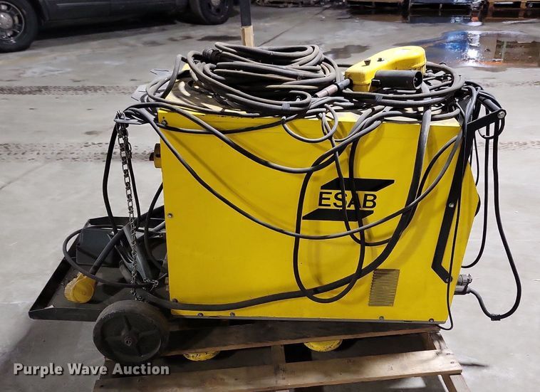 image for item LC9804 ESAB Heliarc 252 welder