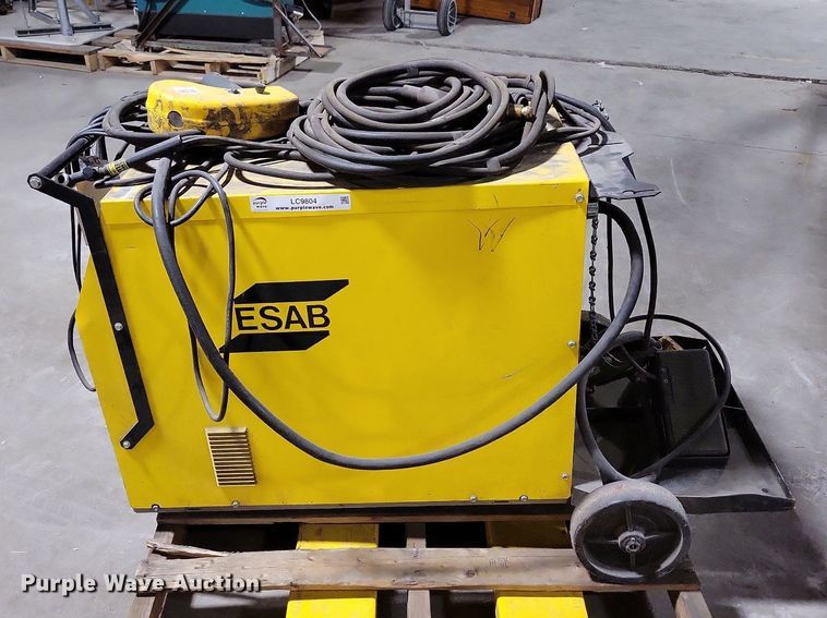 image for item LC9804 ESAB Heliarc 252 welder
