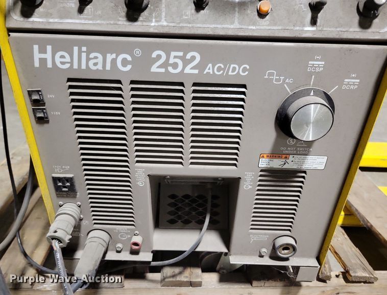 image for item LC9804 ESAB Heliarc 252 welder
