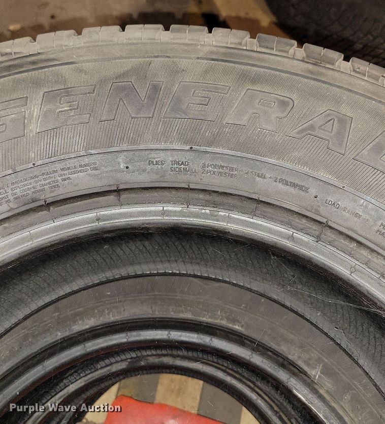 image for item LC9806 (4) General Grabber LT275/65R18