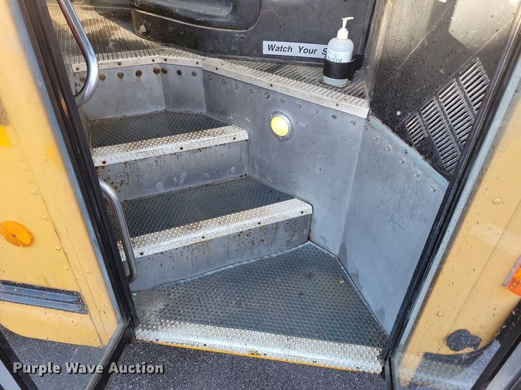 image for item LC9813 2007 Blue Bird school bus