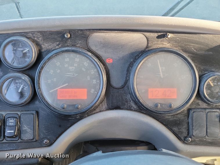 image for item LC9813 2007 Blue Bird school bus