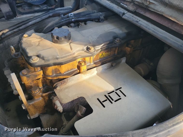 image for item LC9813 2007 Blue Bird school bus