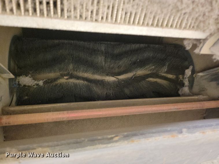 image for item LC9814 Scout 28 611667 floor scrubber