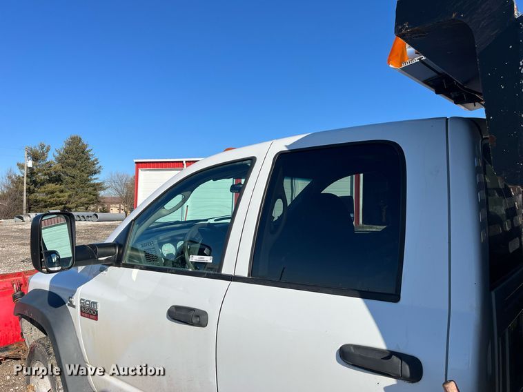 image for item LD9935 2009 Dodge Ram 5500 dump truck