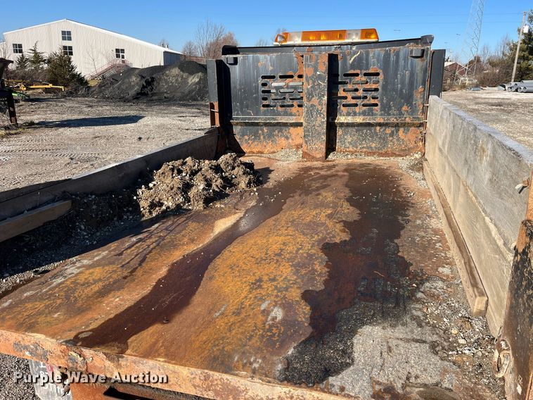 image for item LD9935 2009 Dodge Ram 5500 dump truck