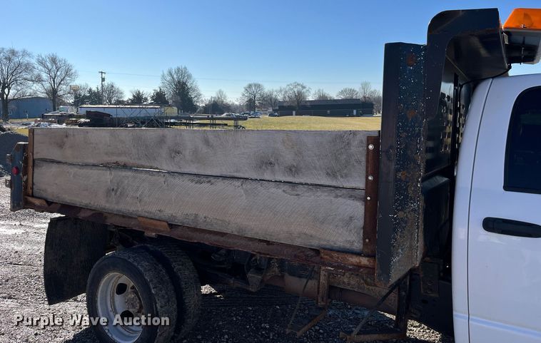 image for item LD9935 2009 Dodge Ram 5500 dump truck