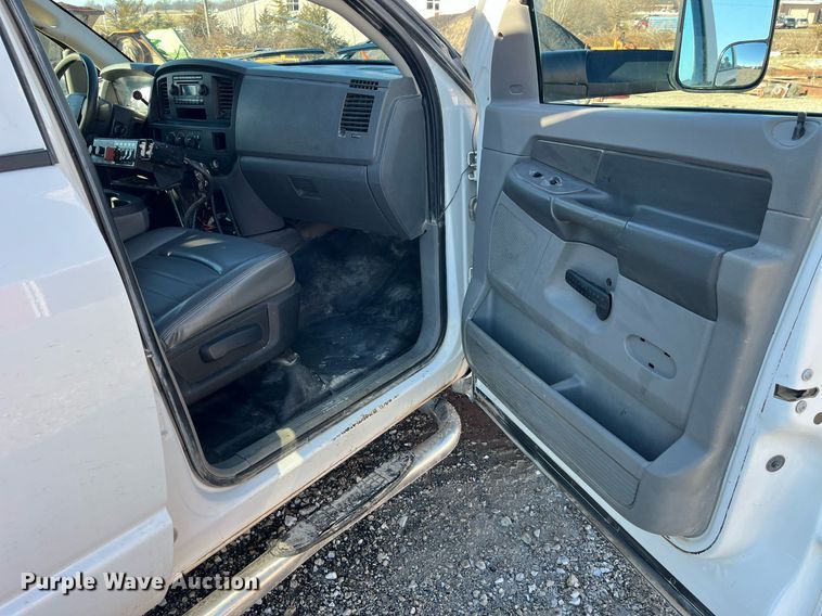 image for item LD9935 2009 Dodge Ram 5500 dump truck