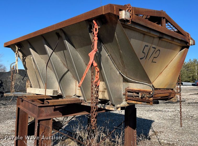 image for item LD9935 2009 Dodge Ram 5500 dump truck