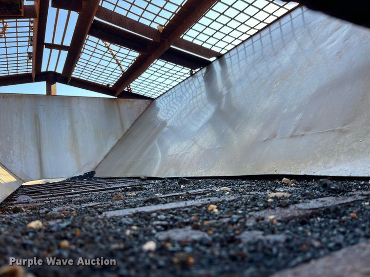 image for item LD9935 2009 Dodge Ram 5500 dump truck