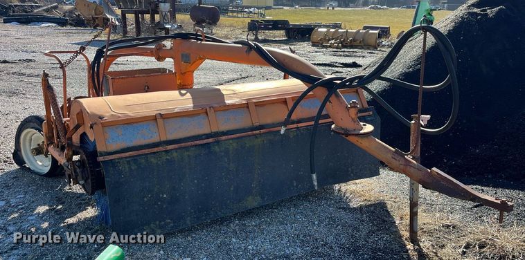 image for item LD9936 W.E. Grace MB 105 E broom