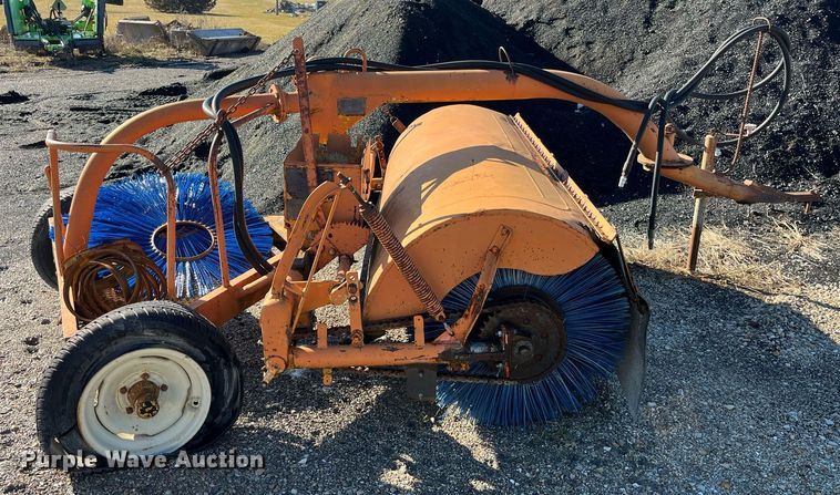 image for item LD9936 W.E. Grace MB 105 E broom