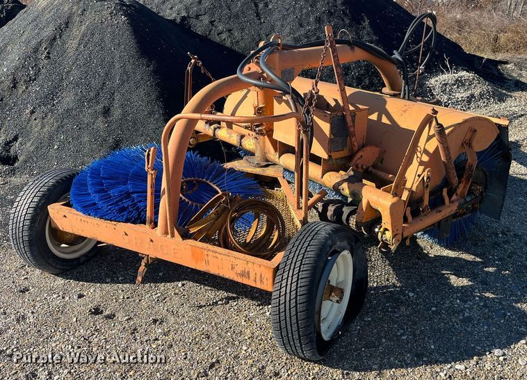 image for item LD9936 W.E. Grace MB 105 E broom