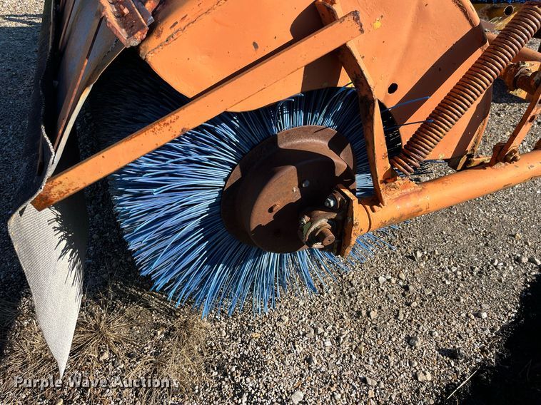 image for item LD9936 W.E. Grace MB 105 E broom