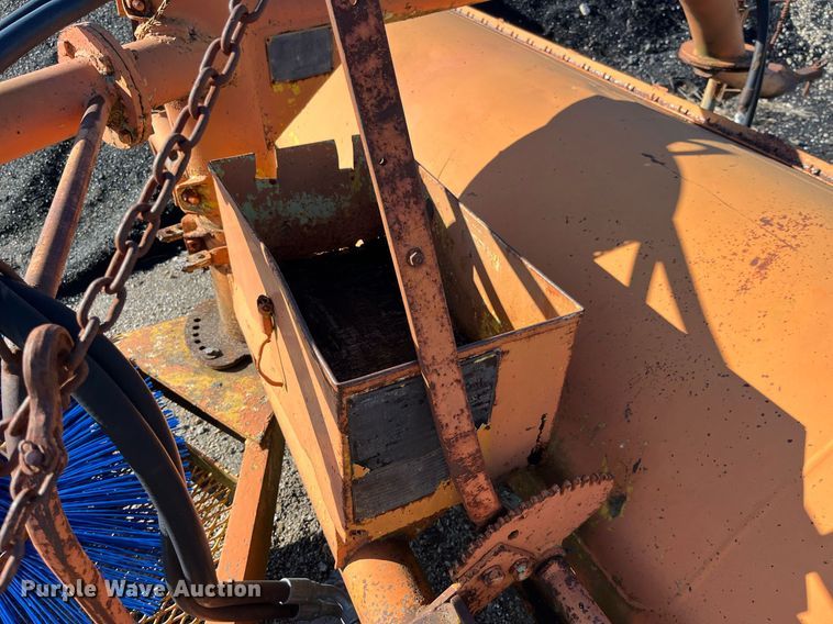 image for item LD9936 W.E. Grace MB 105 E broom