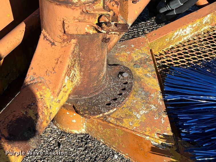 image for item LD9936 W.E. Grace MB 105 E broom