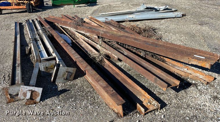 image for item LD9937 Approximately 20 I-beams