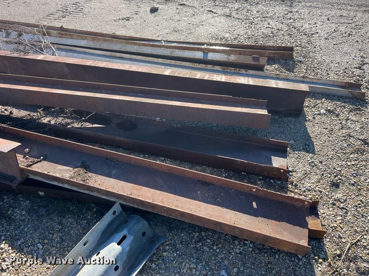 image for item LD9937 Approximately 20 I-beams