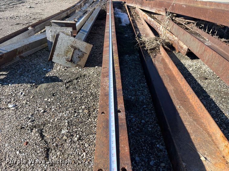 image for item LD9937 Approximately 20 I-beams