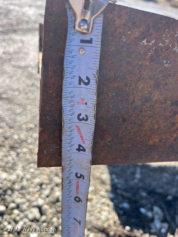 image for item LD9937 Approximately 20 I-beams