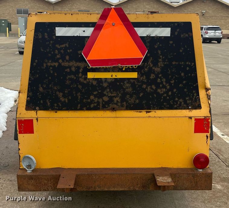 image for item LD9938 1993 Atlas Copco XAS90JD air compressor