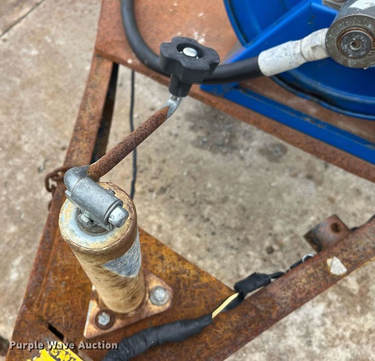 image for item LD9938 1993 Atlas Copco XAS90JD air compressor