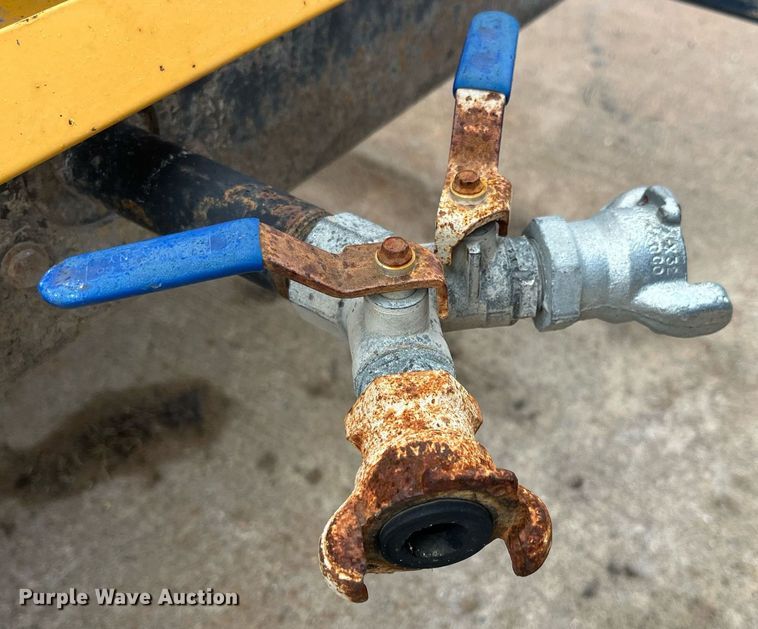 image for item LD9938 1993 Atlas Copco XAS90JD air compressor