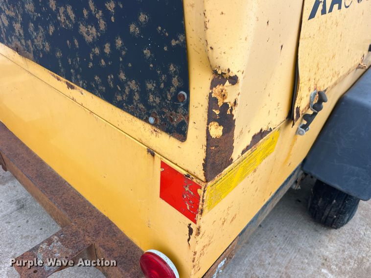 image for item LD9938 1993 Atlas Copco XAS90JD air compressor