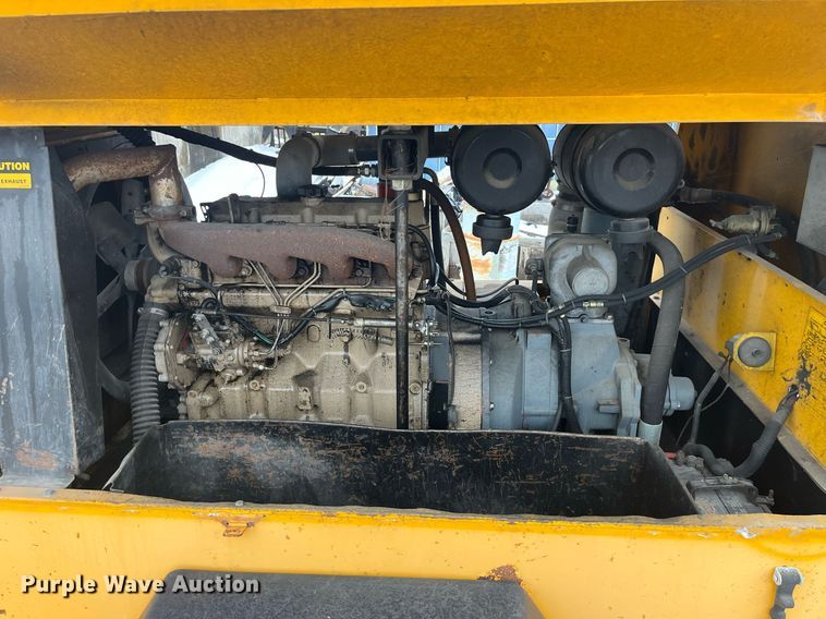 image for item LD9938 1993 Atlas Copco XAS90JD air compressor