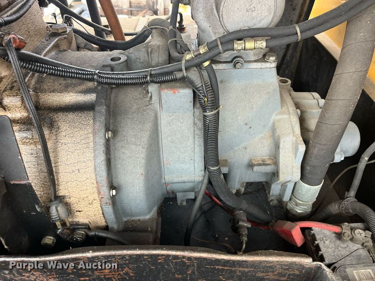 image for item LD9938 1993 Atlas Copco XAS90JD air compressor