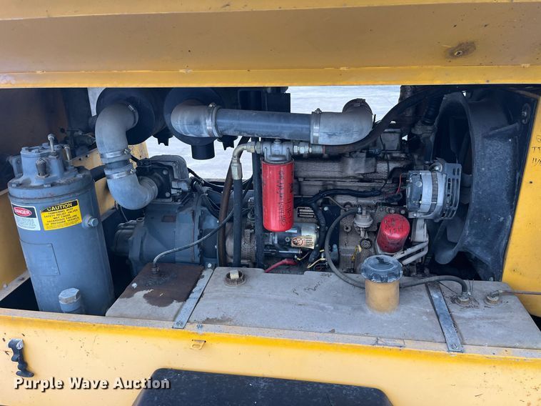 image for item LD9938 1993 Atlas Copco XAS90JD air compressor