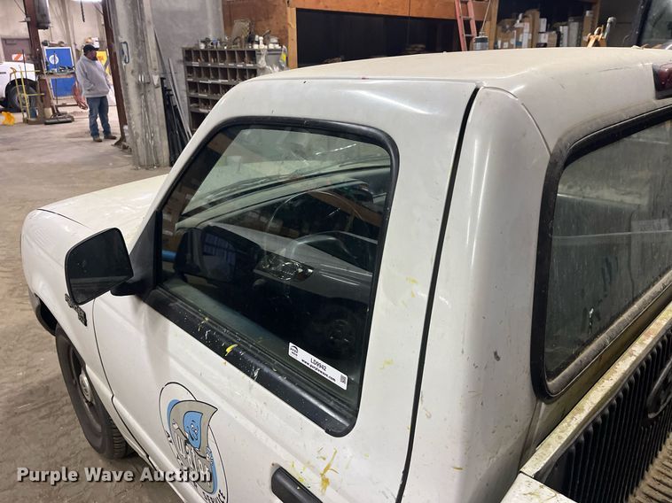 image for item LD9942 1993 Ford Ranger XL pickup truck