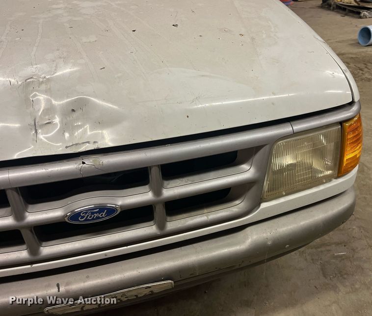 image for item LD9942 1993 Ford Ranger XL pickup truck