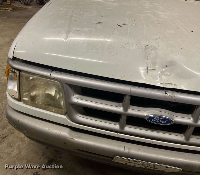 image for item LD9942 1993 Ford Ranger XL pickup truck