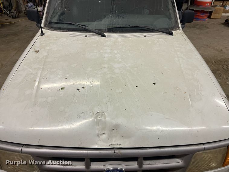 image for item LD9942 1993 Ford Ranger XL pickup truck