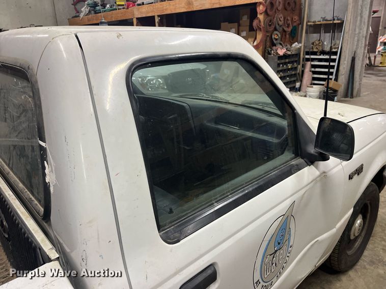 image for item LD9942 1993 Ford Ranger XL pickup truck