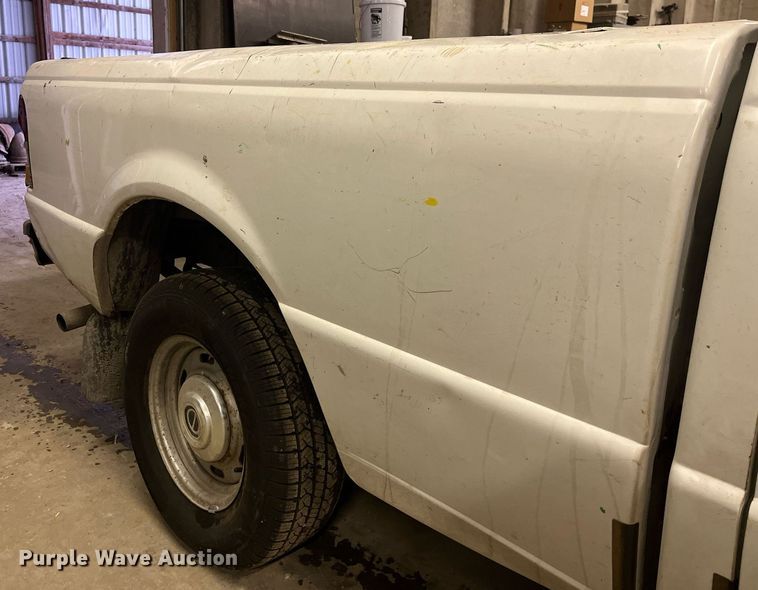 image for item LD9942 1993 Ford Ranger XL pickup truck