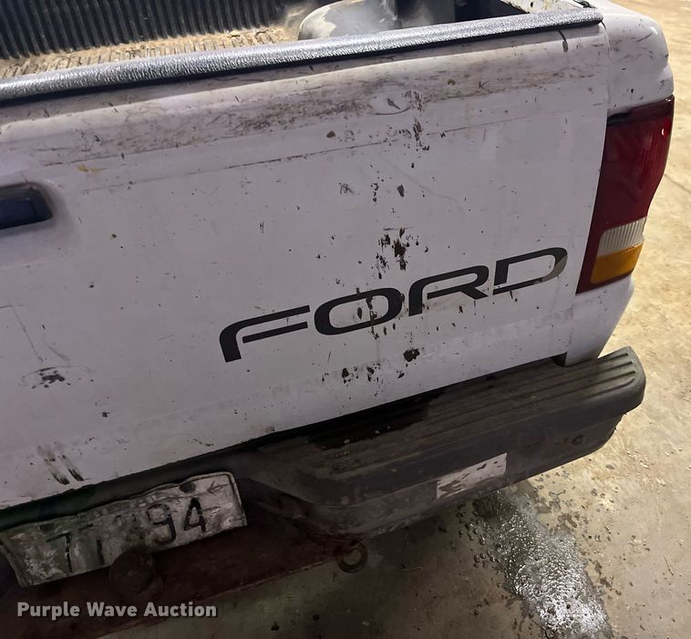 image for item LD9942 1993 Ford Ranger XL pickup truck