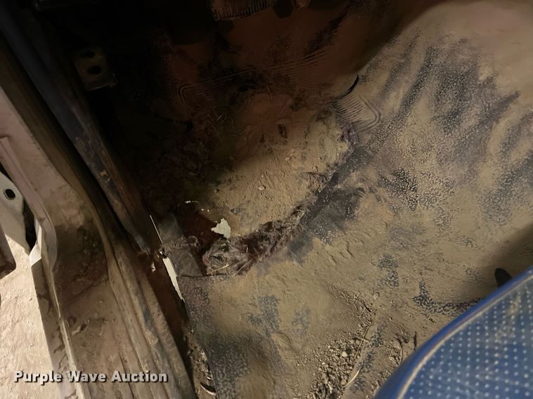 image for item LD9942 1993 Ford Ranger XL pickup truck