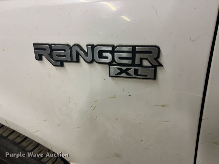image for item LD9942 1993 Ford Ranger XL pickup truck