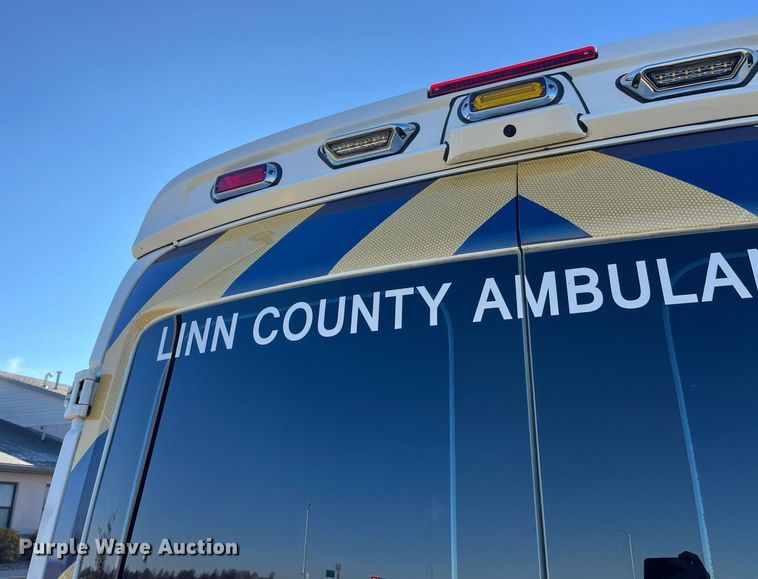 image for item LD9944 2020 Ford Transit 250 ambulance