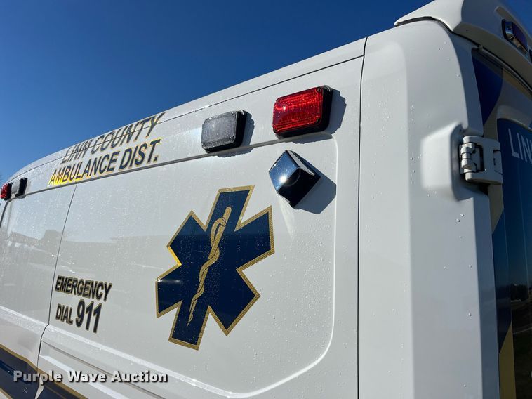 image for item LD9944 2020 Ford Transit 250 ambulance