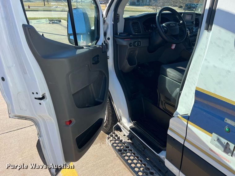 image for item LD9944 2020 Ford Transit 250 ambulance