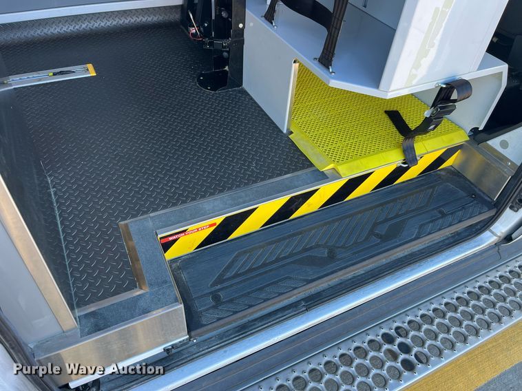 image for item LD9944 2020 Ford Transit 250 ambulance