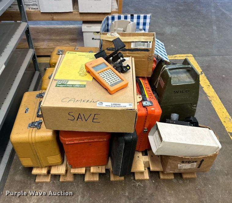 image for item LH9048 Surveying equipment 