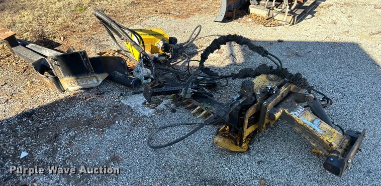 image for item LH9056 Alamo sickle mower