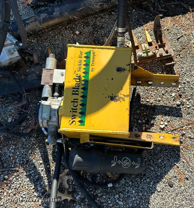 image for item LH9056 Alamo sickle mower