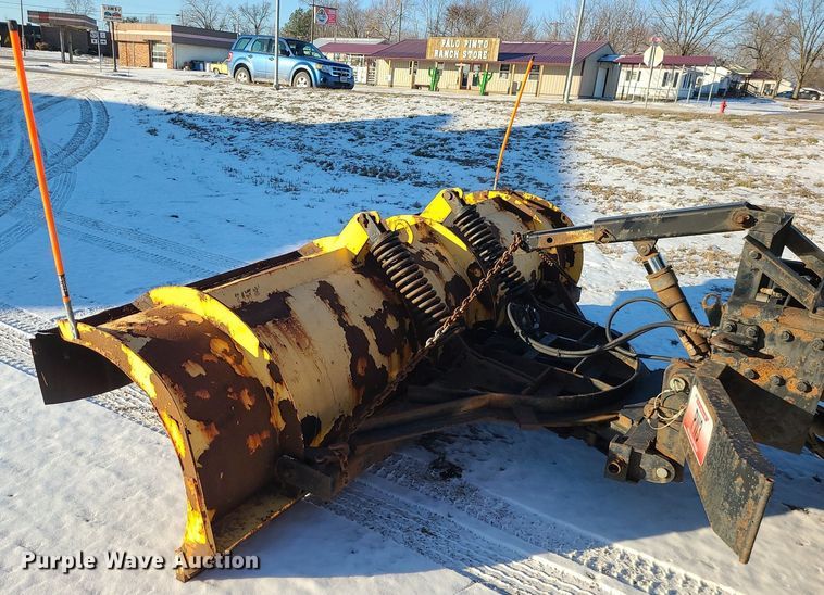 image for item LJ9472 2005 International 7400 dump truck